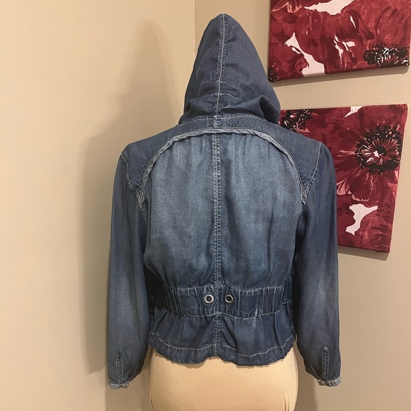Armani Exchange Denim Hooded Women's Jacket, size Large - Picture 7 of 9